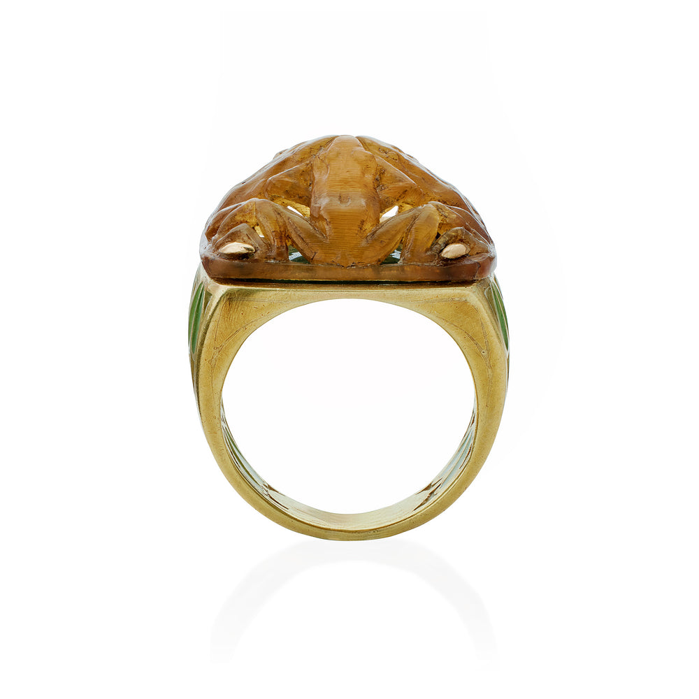 
                      
                        Macklowe Gallery René Lalique Art Nouveau Carved Horn and Plique-à-jour Enamel  "Grenouilles" or Frogs Ring
                      
                    