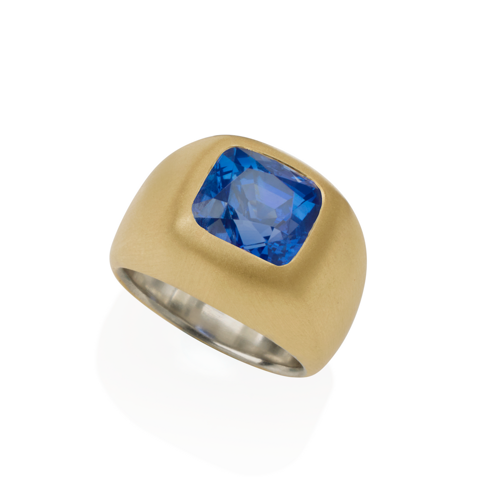 
                      
                        Macklowe Gallery AGL No-Heat Kashmir Sapphire Ring
                      
                    